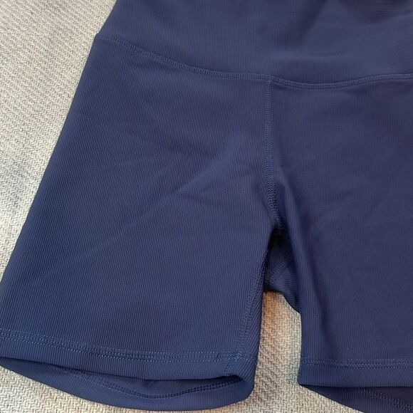 WILO THE LABEL Ribbed Biker Shorts Size Small NWT Navy Blue - Picture 2 of 8